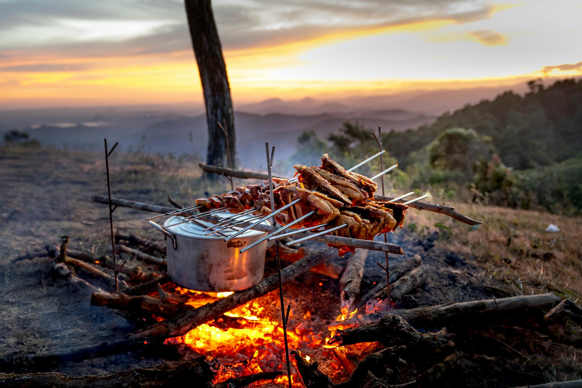 Fire and the Cooking Hypothesis in Human Technology