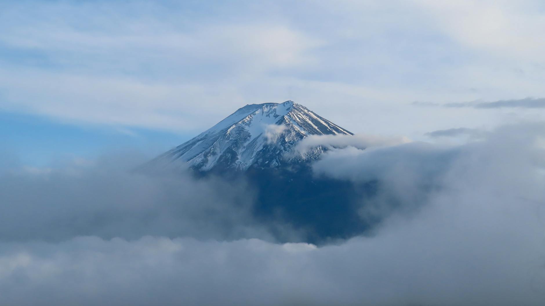 Mount Fuji: The Beautiful Volcano Still Active